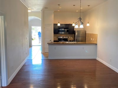 Property photo 2 at 404 Mesa DR - Rainbow East, Del Valle, TX