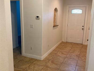 Property photo 3 at 404 Mesa DR - Rainbow East, Del Valle, TX