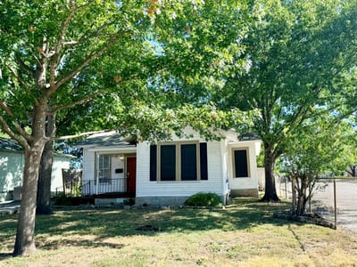 Property photo 2 at 404 Normandy ST - 2 bed 1 bath home