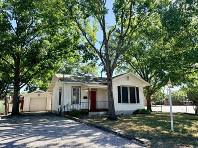Property photo 3 at 404 Normandy ST - 2 bed 1 bath home