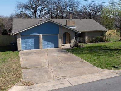 Primary bedroom at 404 Northwood DR - 3 bed 2 bath home
