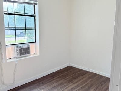 Kitchen at 404 S Love Ave - 4 bed 2 bath home