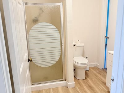 Bathroom at 404 S Love Ave - 4 bed 2 bath home
