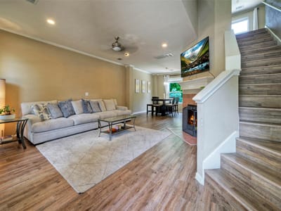 Property photo 4 at 4040 Cargill DR - 4 bed 2 bath home