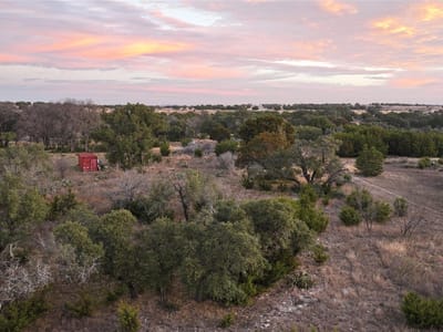 Living area at 405 Heartleaf Dr - Cross Timber Ranch, Lampasas, TX
