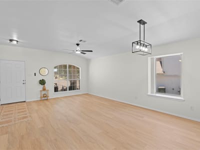 Primary bedroom at 406 Covent DR - 3 bed 2 bath home