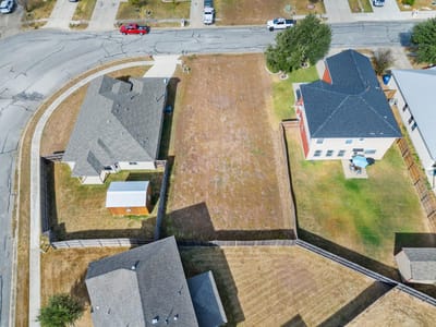 Primary bedroom at 406 Gettysburg LOOP - Shenandoah Sub Ph I, Elgin, TX