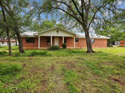 Kitchen at 406 Monkey RD - 3 bed 2 bath home