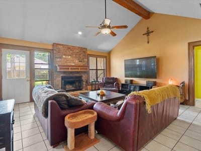 Living area at 406 Willow Wood DR - 4 bed 2 bath home