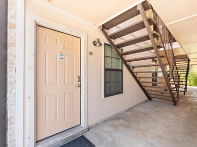 Property photo 5 at 407 E 45th ST Unit #108 - 1 bed 1 bath home