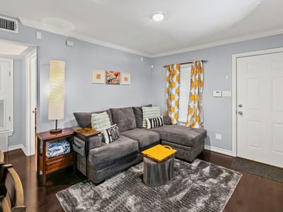 Living area at 407 E 45th St Unit #116 - 1 bed 1 bath home