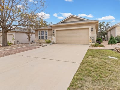 Living area at 407 Fort Griffin Trl - 3 bed 2 bath home