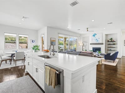 Living area at 407 Forza Viola WAY - 5 bed 4 bath home