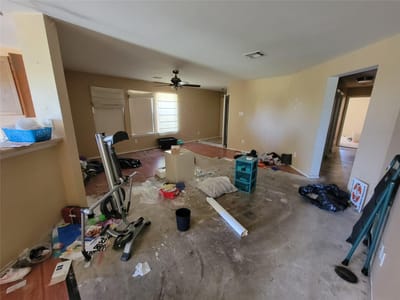 Photo 5 of 10 at 407 Saul ST - 4 bed 2 bath home