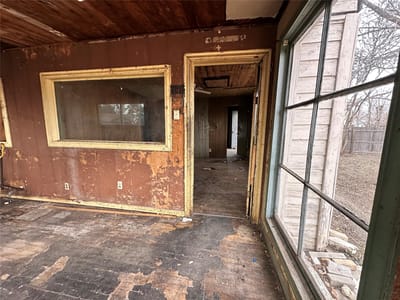 Primary bedroom at 408 Allen ST - 1 bed 2 bath home