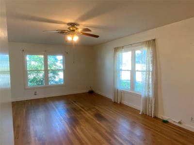 Primary bedroom at 408 S Grimes ST - 2 bed 1 bath home