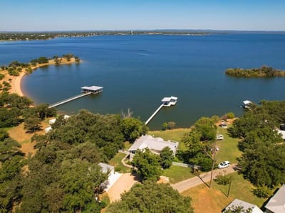 Photo 3 - 409 Island Lodges DR Photo 3 of 39 at 409 Island Lodges DR - 4 bed 4 bath home