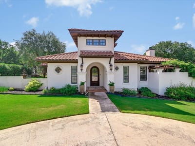 Living area at 409 Turquoise - 4 bed 4 bath home