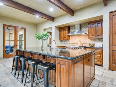 Photo 4 of 40 at 409 Vale St - 5 bed 4 bath home