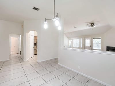 Primary bedroom at 409 Willowbrook DR - 3 bed 2 bath home