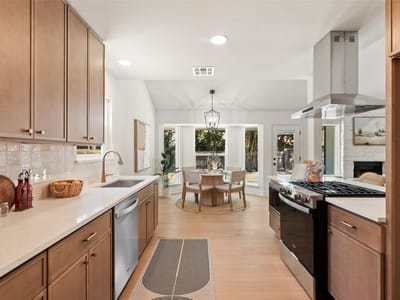 Property photo 4 at 410 Oakridge PASS - 3 bed 2 bath home