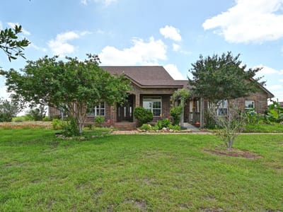 Property photo 2 at 410 Simmons Family Farm Rd - 4 bed 3 bath home