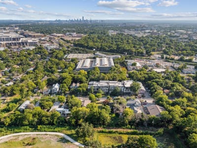 Photo 2 of 27 at 410 Swanee DR - Austin, Austin, TX