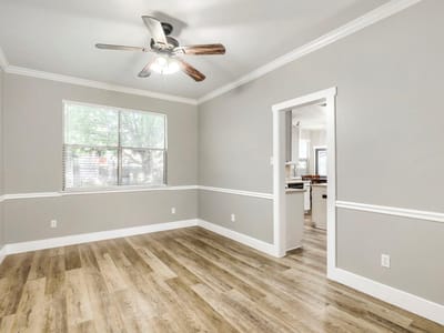 Property photo 5 at 410 Thunderbay DR - 4 bed 2 bath home