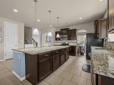Property photo 3 at 4100 Godwit DR - 5 bed 4 bath home