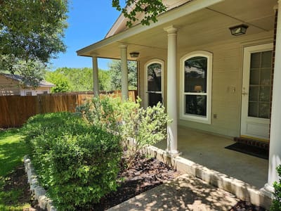 Property photo 3 at 4100 Natural Bridge Ct - 3 bed 2 bath home