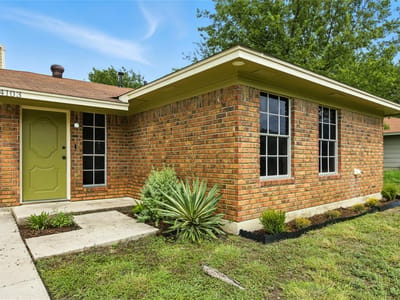 Primary bedroom at 4103 Koala DR - 3 bed 1 bath home