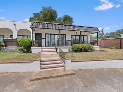 Property photo 2 at 411 Seawind - 3 bed 3 bath home