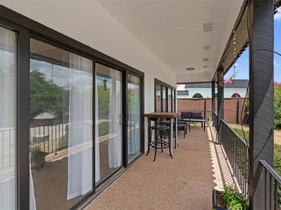 Property photo 4 at 411 Seawind - 3 bed 3 bath home