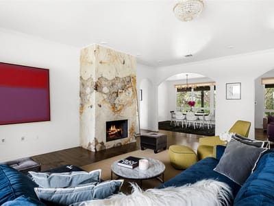 Living area at 411 Skyline Dr - 4 bed 3 bath home