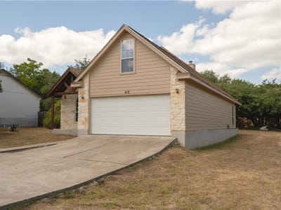 Property photo 3 at 412 Cargill DR - 3 bed 2 bath home