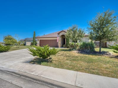 Property photo 3 at 412 Jake DR - 3 bed 2 bath home