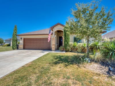 Property photo 4 at 412 Jake DR - 3 bed 2 bath home