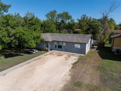 Photo 4 of 15 at 413 Patricia DR - 3 bed 1 bath home