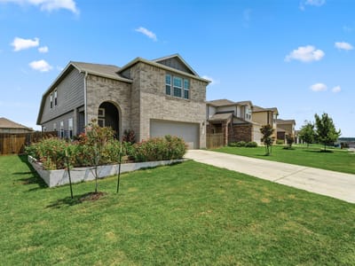 Primary bedroom at 413 Perfect World LOOP - 5 bed 3 bath home