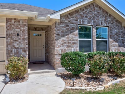 Property photo 2 at 413 Windy Reed RD - 4 bed 3 bath home