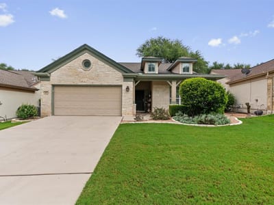 Living area at 414 Deer Meadow CIR - 3 bed 2 bath home