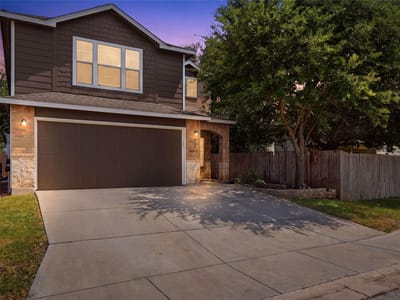 Property photo 2 at 414 Walnut CRST - 4 bed 3 bath home