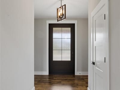 Bathroom at 414 Wesley Ridge DR - 4 bed 3 bath home