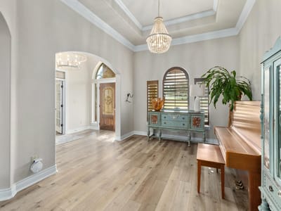 Living area at 416 Shadywood LN - 4 bed 3 bath home