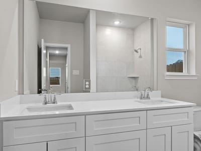 Property photo 3 at 417 Stellar Wind DR - 3 bed 3 bath home