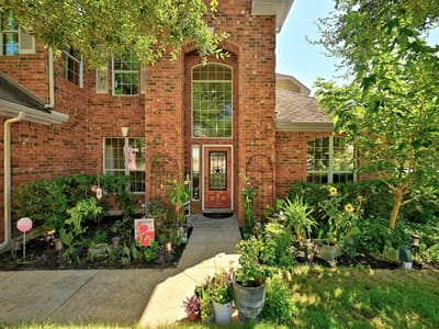 Property photo 3 at 418 S Lynnwood TRL - 4 bed 2 bath home