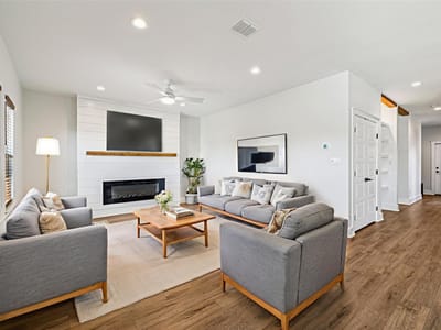 Living area at 418 Stagecoach TRL - 3 bed 2 bath home