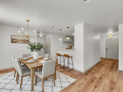 Kitchen at 42 Great West LOOP - 4 bed 2 bath home