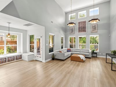 Property photo 3 at 4201 Galiceno - 5 bed 4 bath home