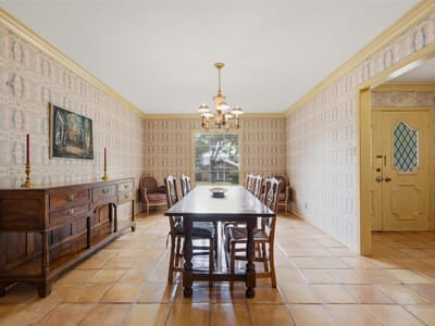 Living area at 4202 Farhills DR - 4 bed 2 bath home